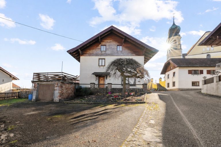 Gebäude Aussen-Feldkirchen